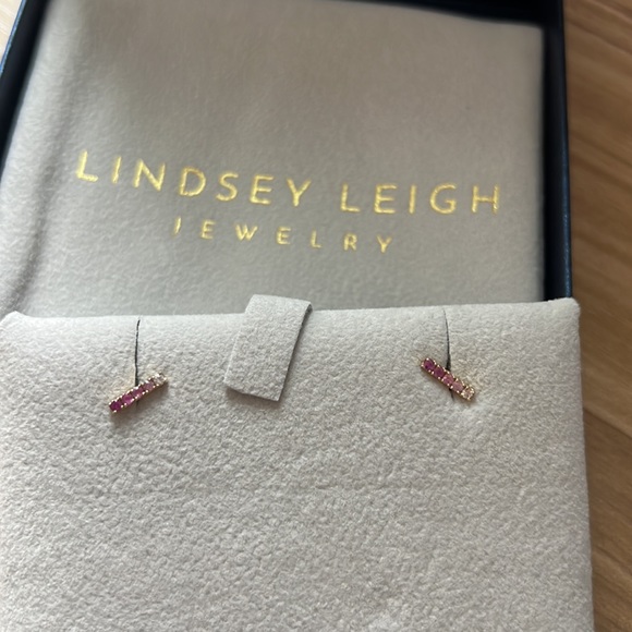 Lindsey Leigh Jewelry Sapphire Ombré Bar Studs in Pink - Picture 6 of 6